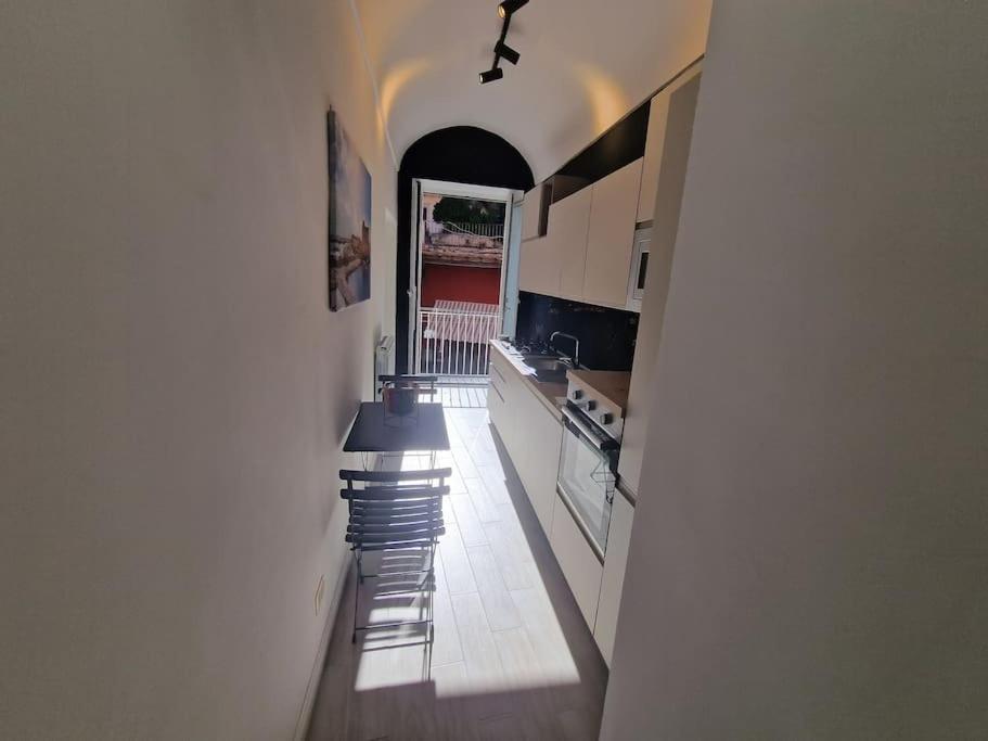 Appartement Pastel Blue House X 5 People In Corso Above Metro Montesanto à Naples Extérieur photo