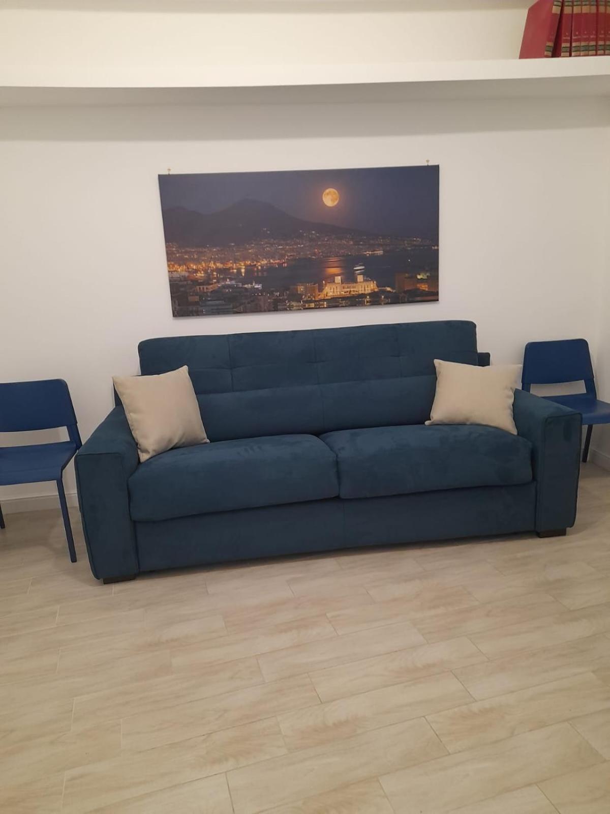 Appartement Pastel Blue House X 5 People In Corso Above Metro Montesanto à Naples Extérieur photo